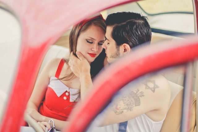 difference between love and attraction. Love vs Attraction