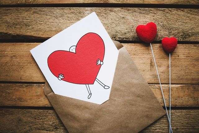 difference between love and attraction. Love vs Attraction